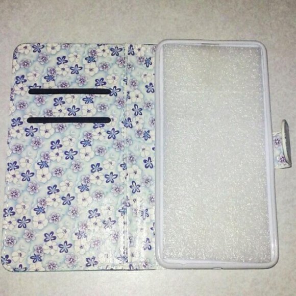 Vegan Leather Plum Blossom Folio Wallet Case - Picture 2 of 2